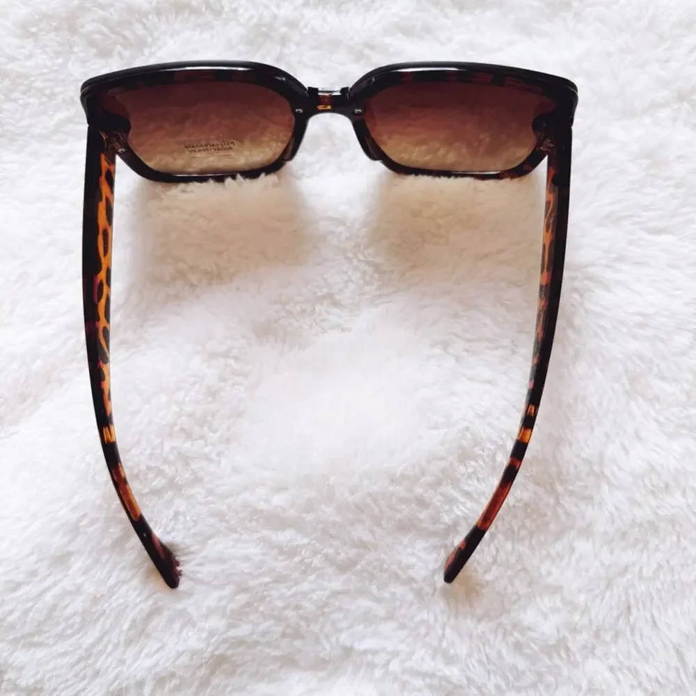 Abby Tortoise Brown Square Frame Sunglasses - Picture 8 of 10